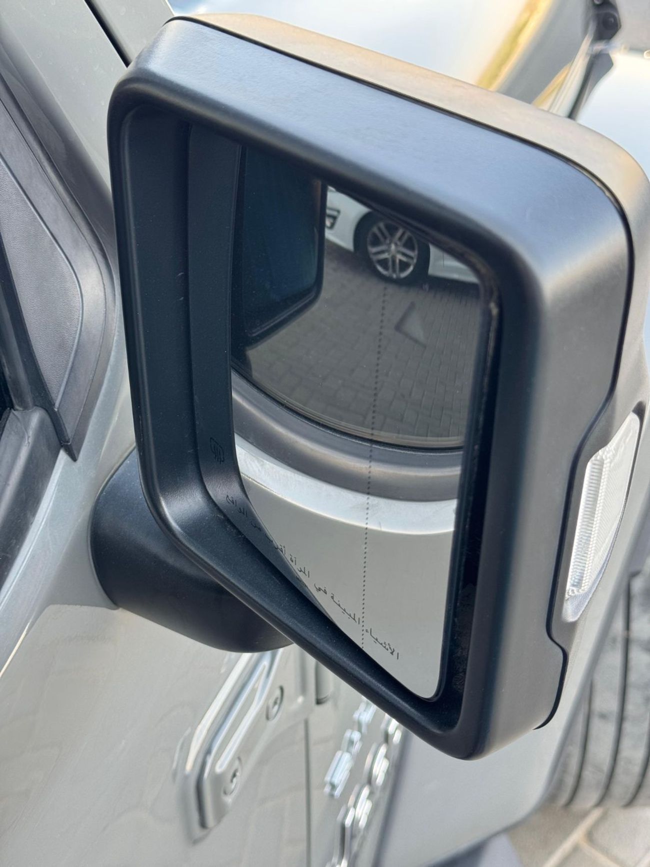 Jeep Wrangler Unlimited Sahara 3.6L SAHARA / V6 3.6L / GCC / AGENCY CHECKS/ KEYLESS ENTRY / REMOTE START / BLIND S