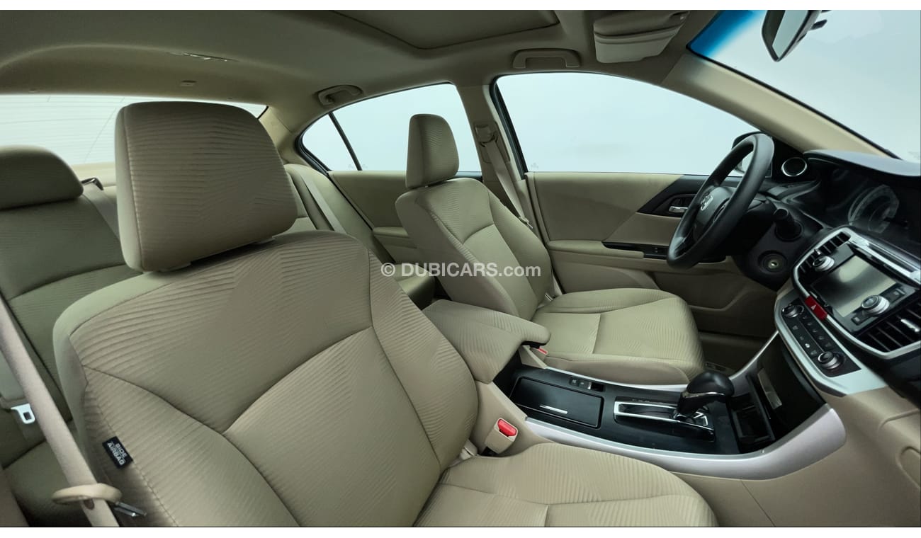 هوندا أكورد LX B 2.4 | بدون دفعة مقدمة | اختبار قيادة مجاني للمنزل