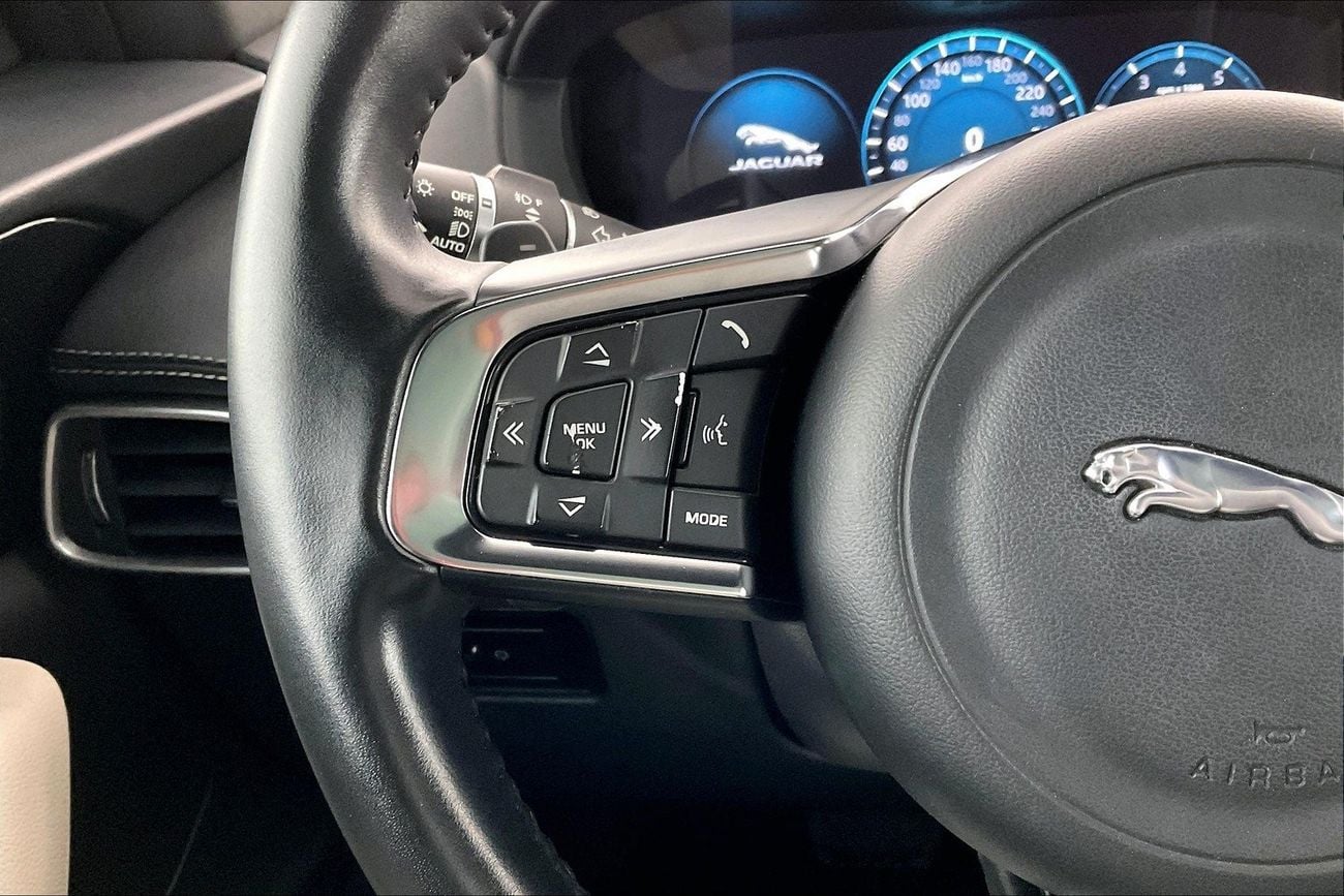 جاكوار F بيس R-Sport | عرض العيد الحصري | خالية من أضرار الفيضانات