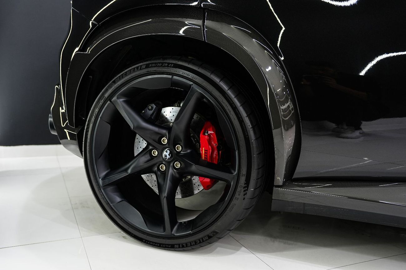 Ferrari Purosangue 2024 Ferrari Purosangue, Carbon Package, Panoramic Roof!!