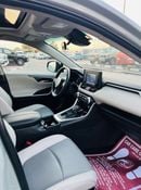 تويوتا راف ٤ XLE PREMIUM SUNROOF LEATHER SEAT