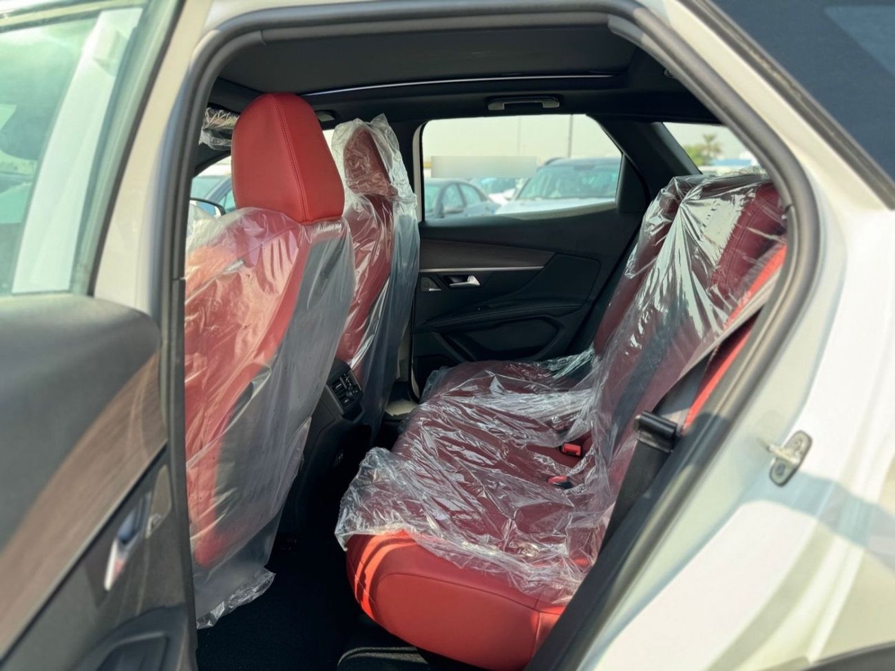 Peugeot 3008 PEUGEOT 3008 GT - 1.6T - (2025 MODEL) GCC specs