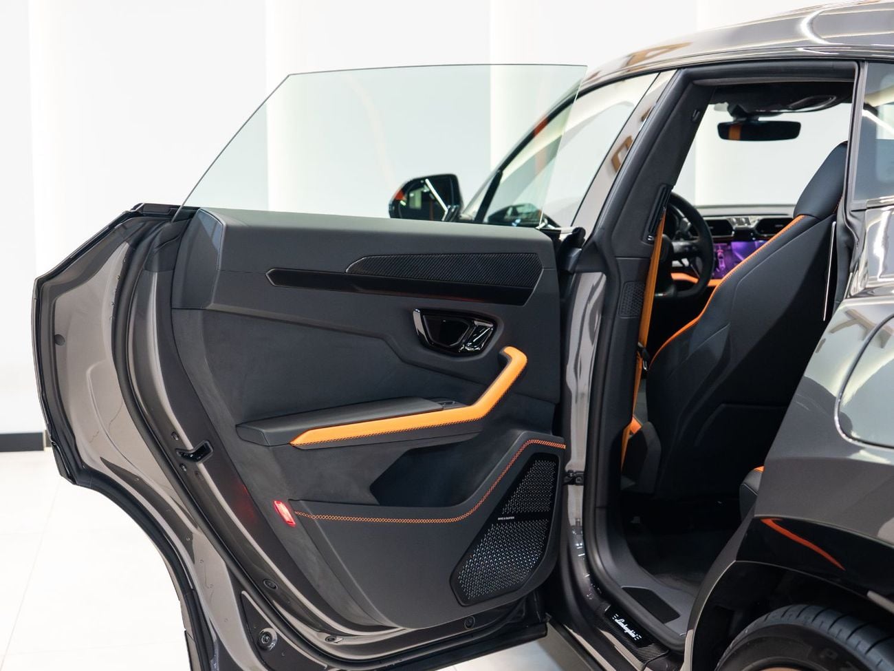 لامبورغيني اوروس 2025 | LAMBORGHINI URUS SE | EUROPEAN SPECS | BRAND NEW | 0 KM | HYBRID SUPER SUV | V8 ENGINE