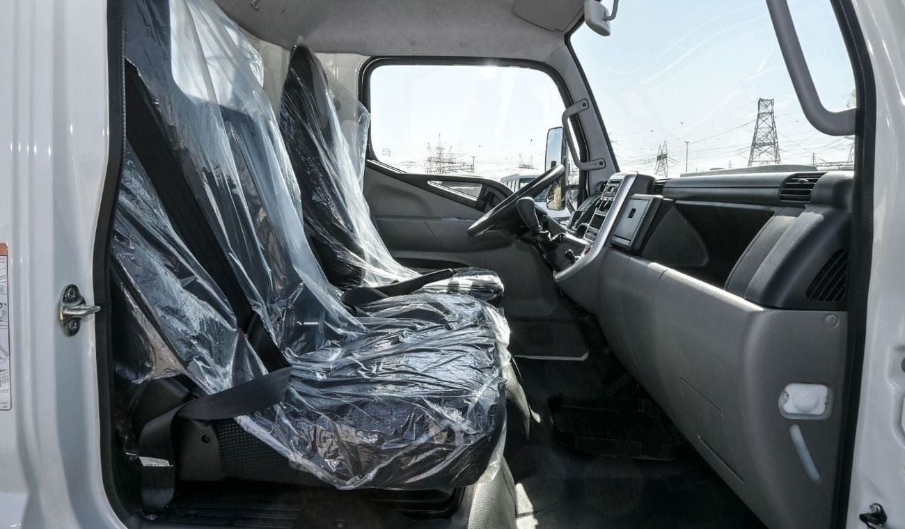 Mitsubishi Fuso Canter Brand New MItsubishi Canter Cargo 2025 Export 4.2L 2WD M/T Diesel|White/Black|CANTERCARGO-170-25|