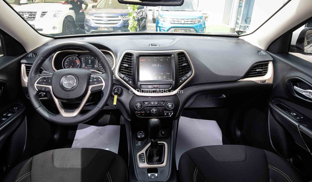 Jeep Cherokee AGENCY WARRANTY FULL SERVICE HISTORY GCC