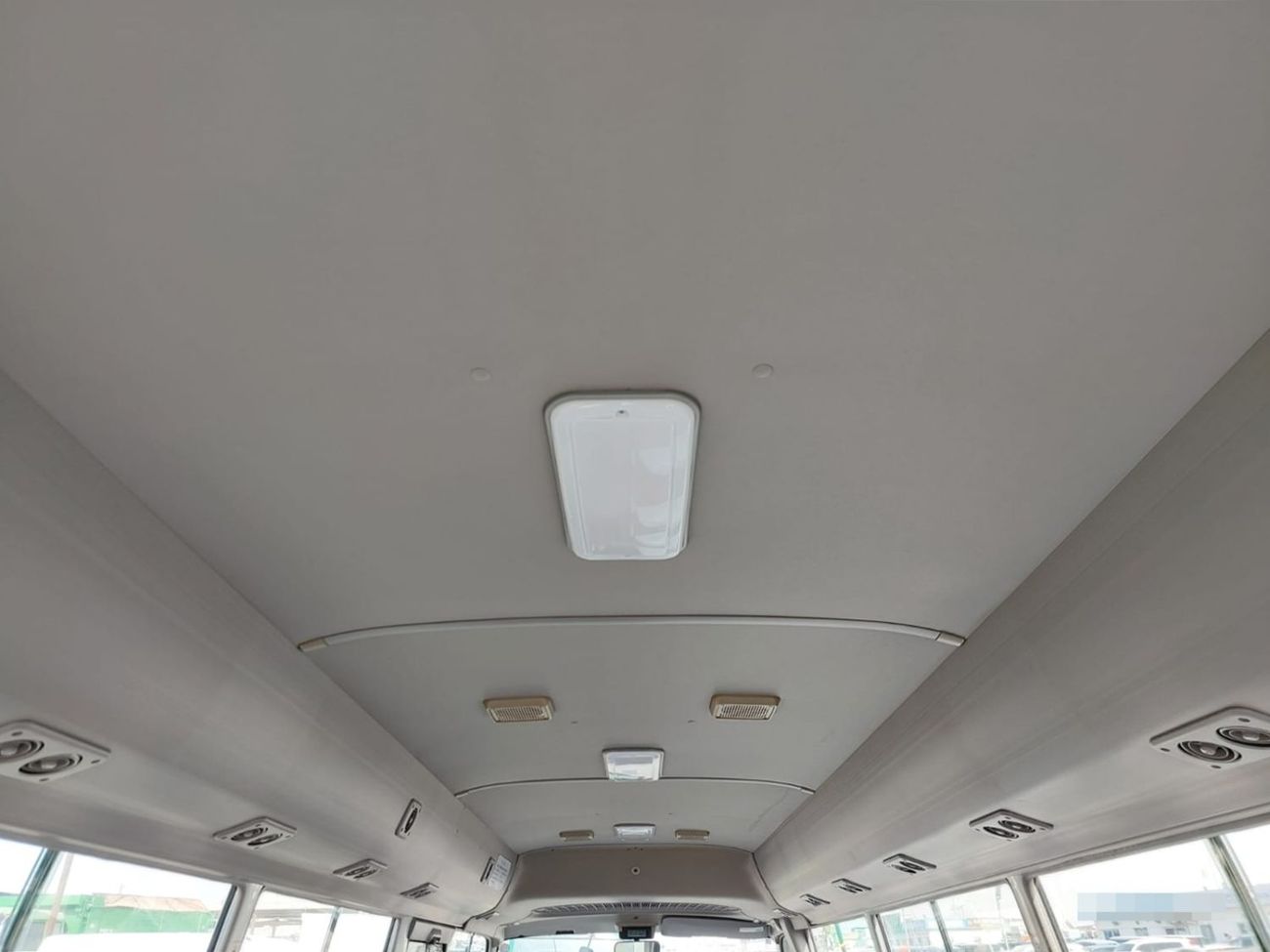 تويوتا كوستر TOYOTA COASTER BUS RHD 2007 MODEL 4.0 L DIESEL AUTOMATIC(PM02406)