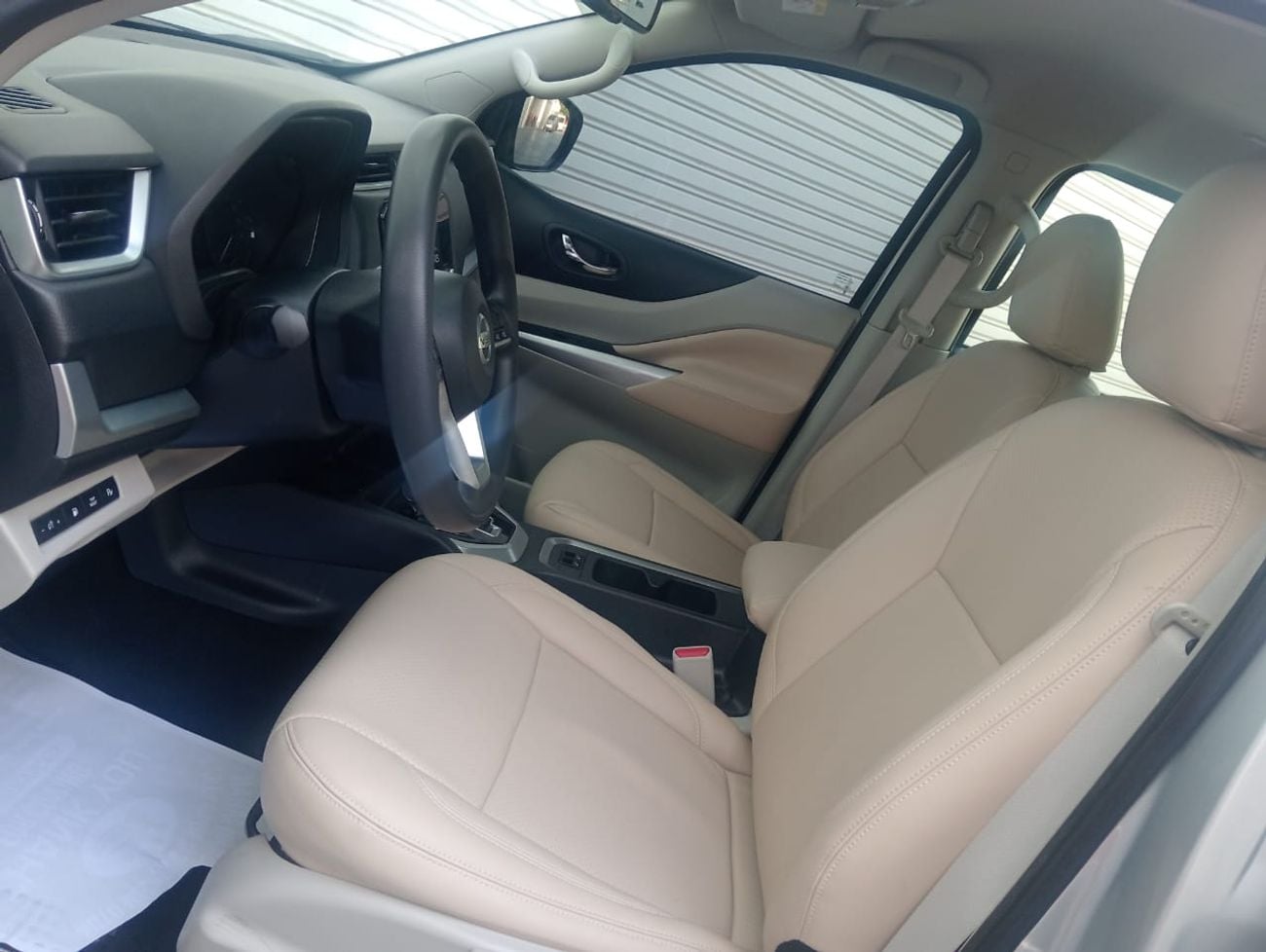 نيسان إكستيرا Titanium 2.5L 4WD