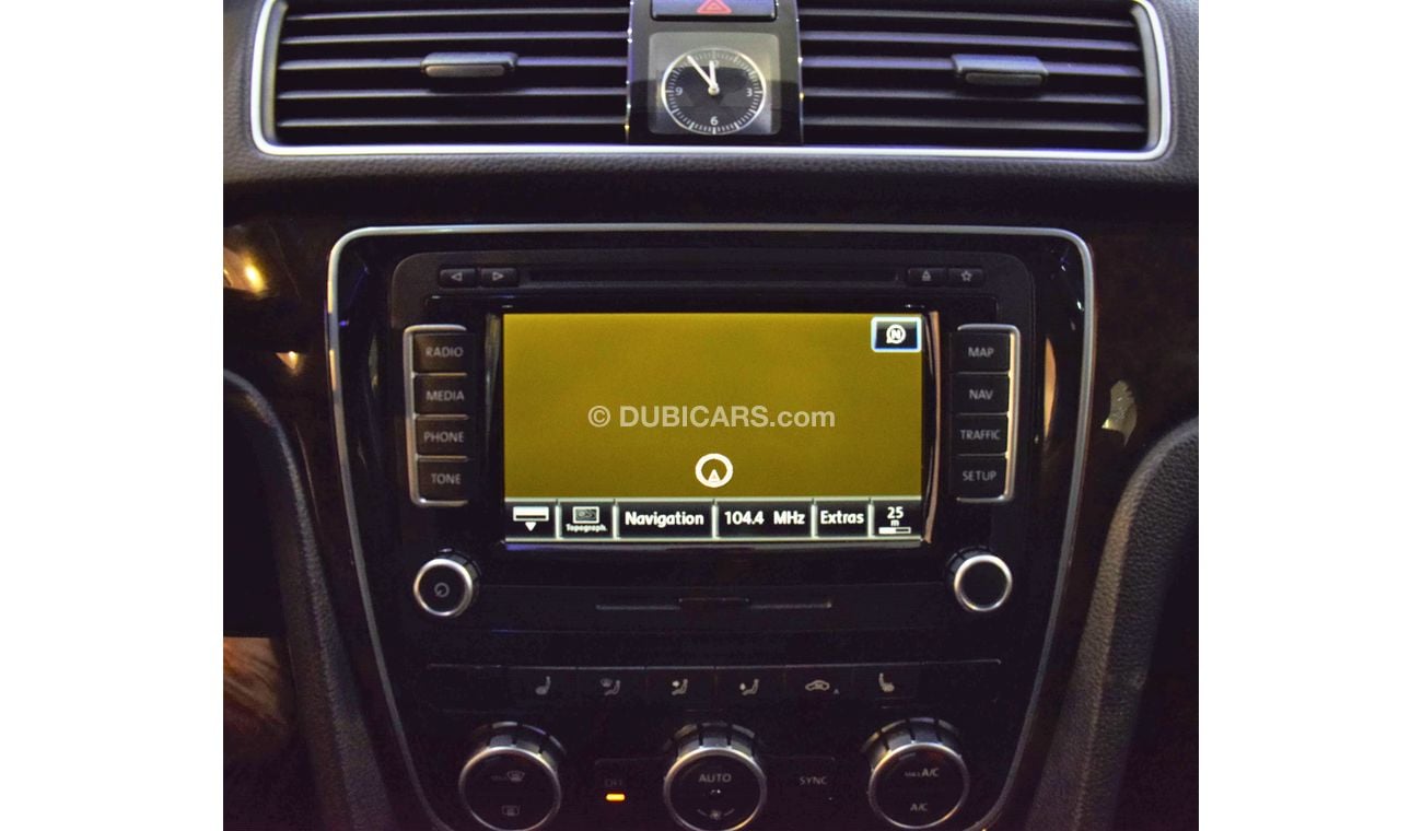 Volkswagen Passat ONLY 63000KM! AMAZING 2015 Model!! in Grey Color! GCC Specs