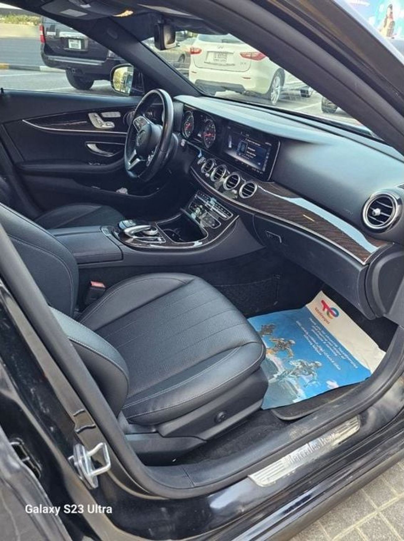 Mercedes-Benz E300 Panoramic