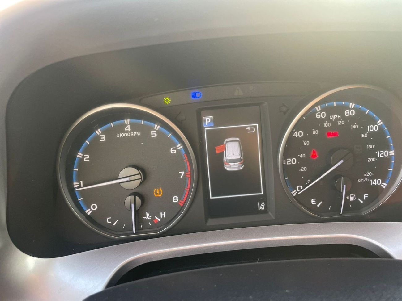 Toyota RAV4 2018 Toyota Rav4 Adventure 2.5L V4 Full Option - Sunroof Push Start & Truck Auto With Radar - l