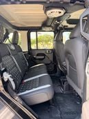 Jeep Wrangler Willys Wheeler 3.6L A/T (4 Door)