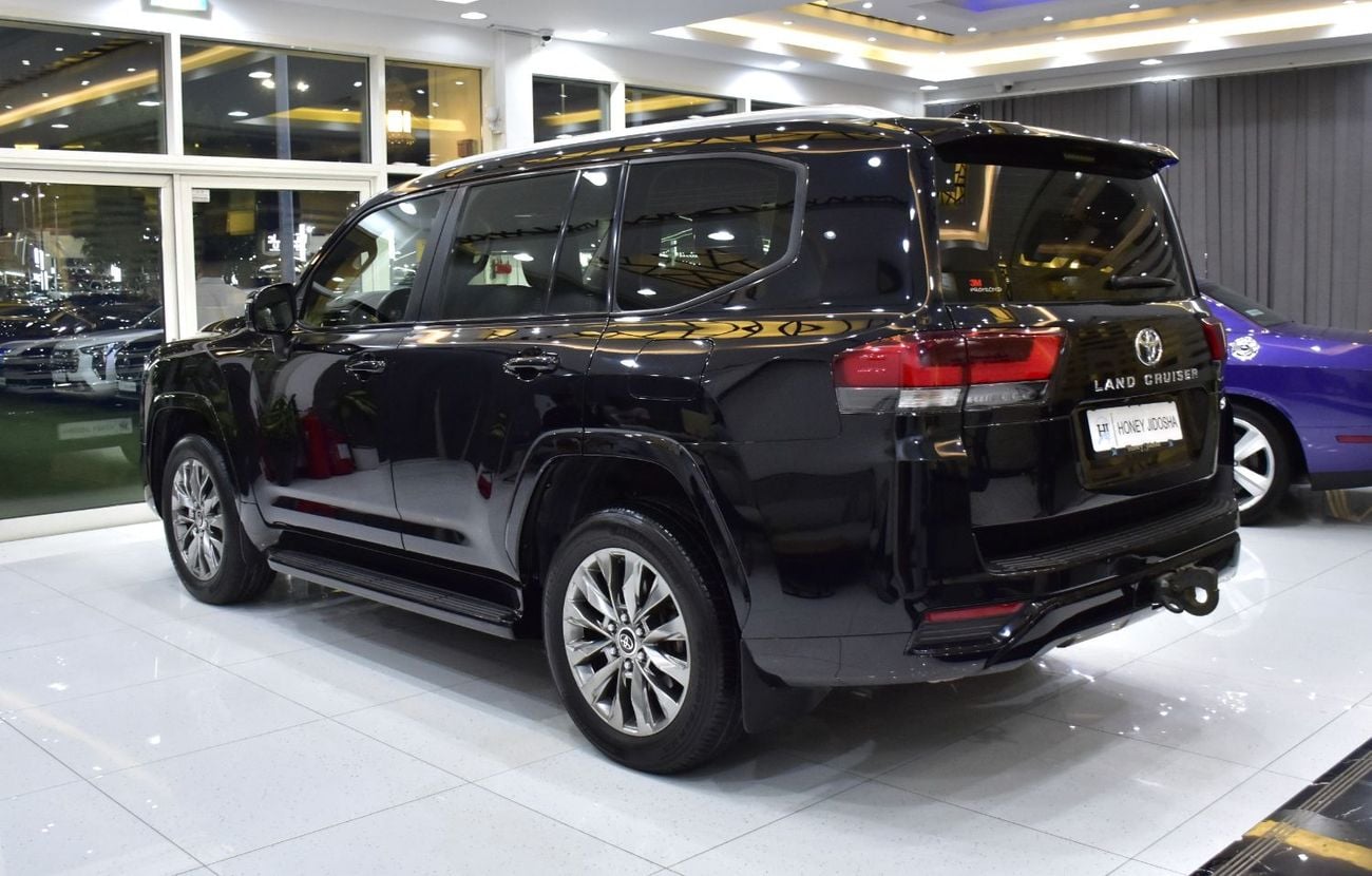 تويوتا لاند كروزر EXCELLENT DEAL for our Toyota Land Cruiser GXR  ( 2022 Model ) in Black Color GCC Specs