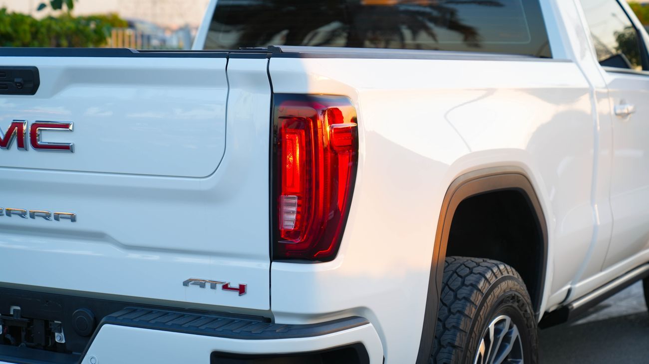 GMC Sierra 5.3L V8 AT4 Regular Cab (AWD)