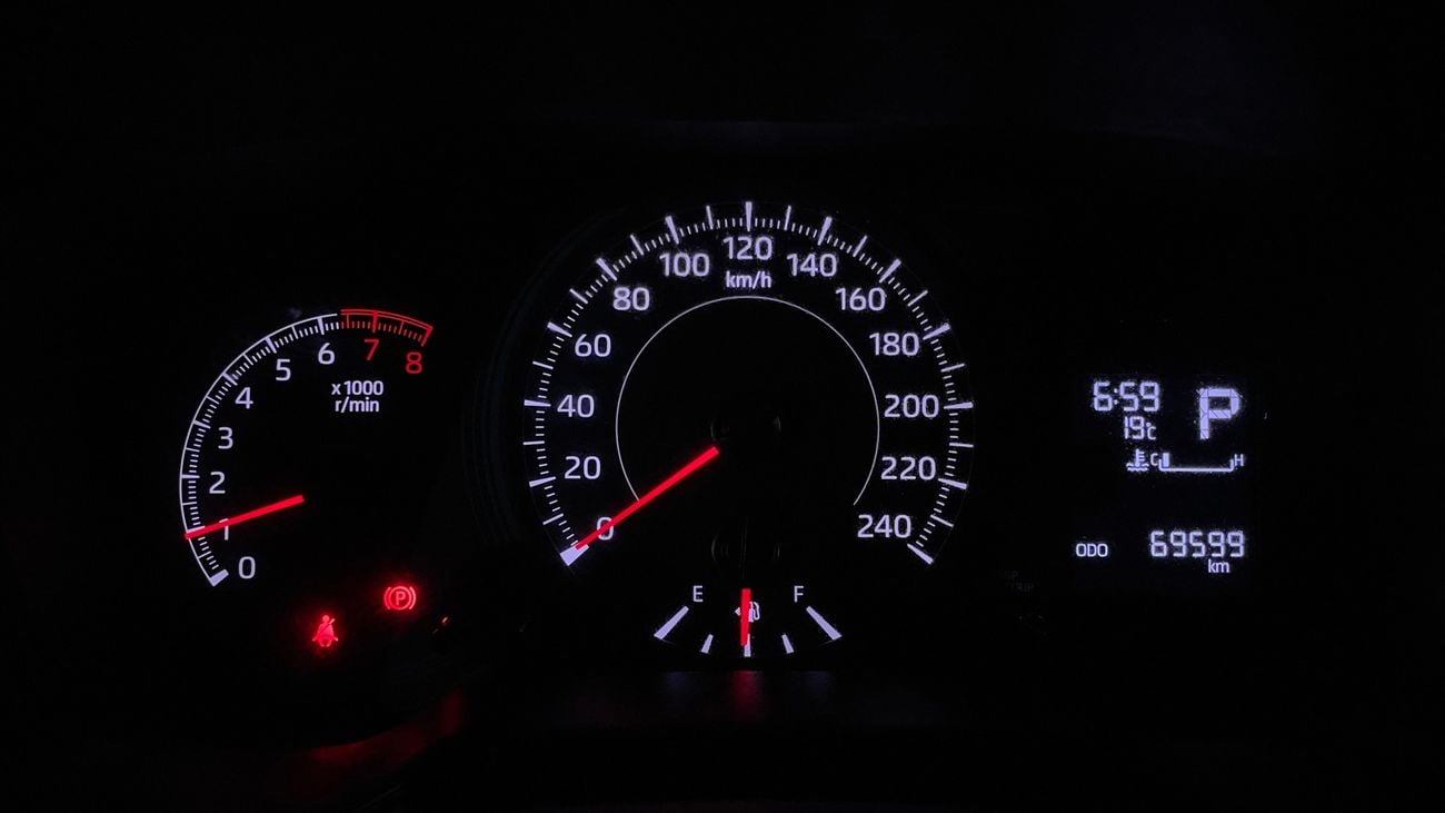 تويوتا كورولا XLI 1.6 | بدون دفعة مقدمة | اختبار القيادة في المنزل