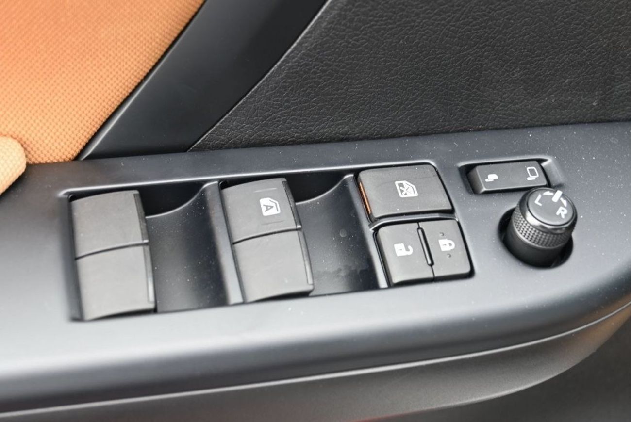 Toyota Fortuner Toyota Fortuner GX 2.7L Petrol, SUV, 4WD, 5 Doors, Cruise Control, Rear Camera, Rear Parking Sensors