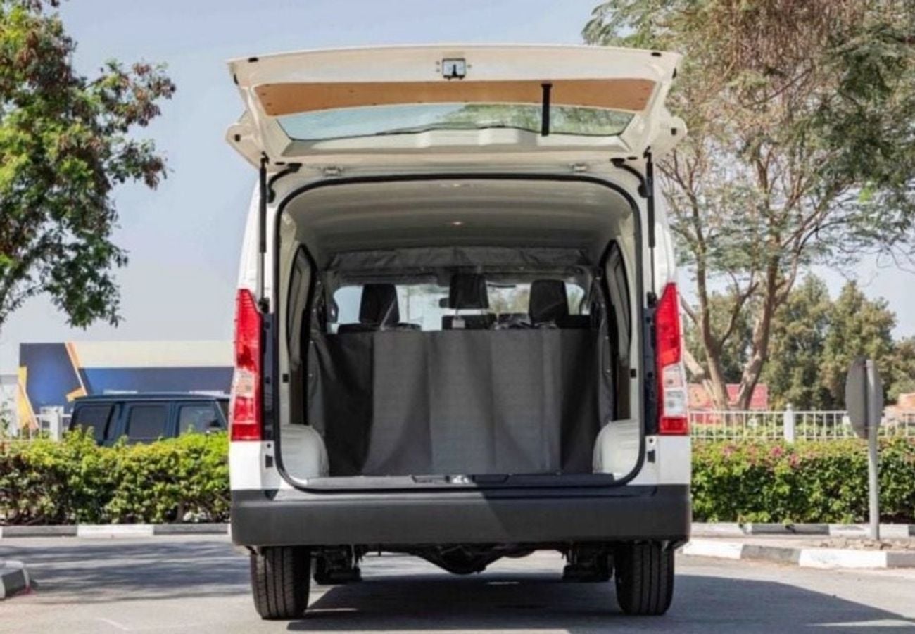 تويوتا هاياس Toyota Hiace Std Roof Half Cargo 3.5l M/T Gcc Specs White Color  2026 Model
