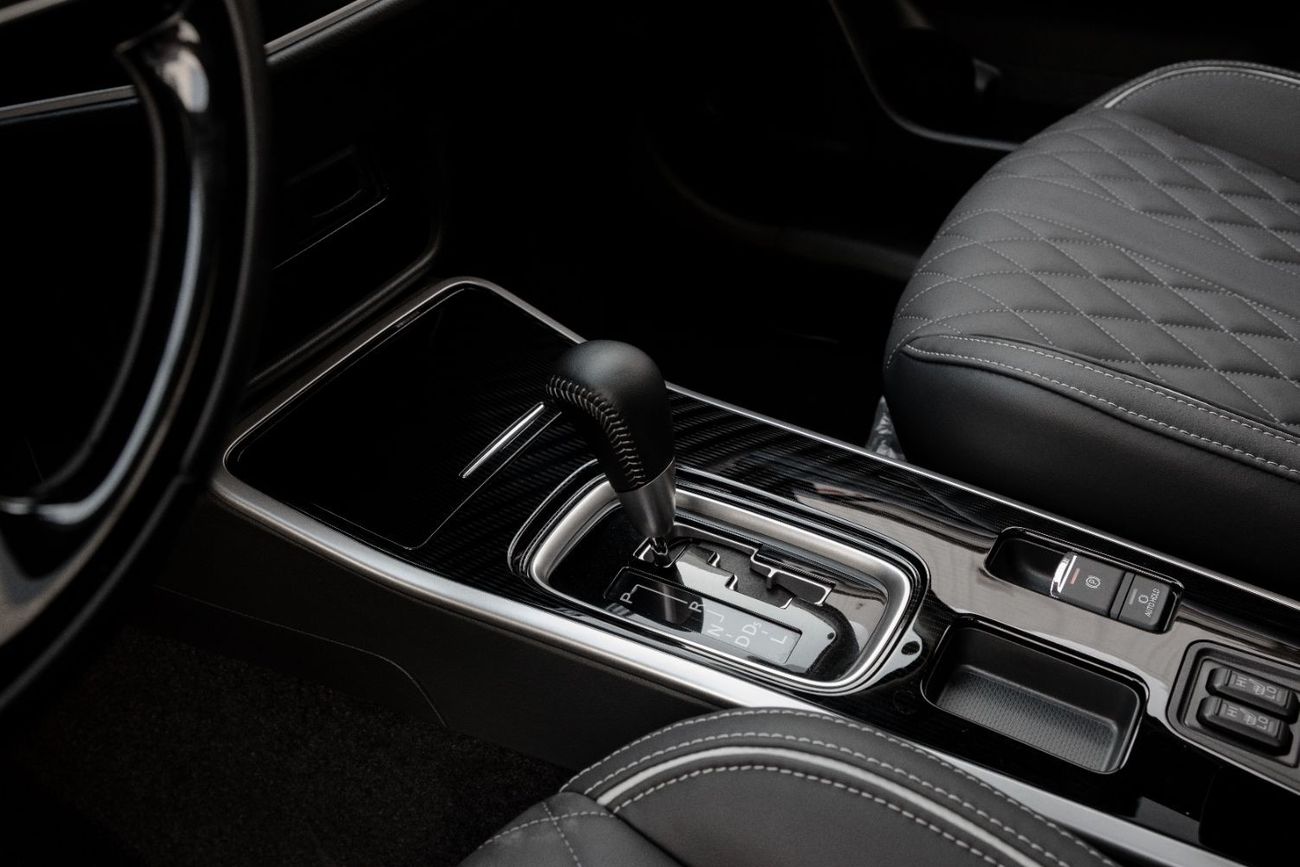 Mitsubishi Outlander Enjoy Premium! | 1,586 P.M  | 0% Downpayment | Brand New!