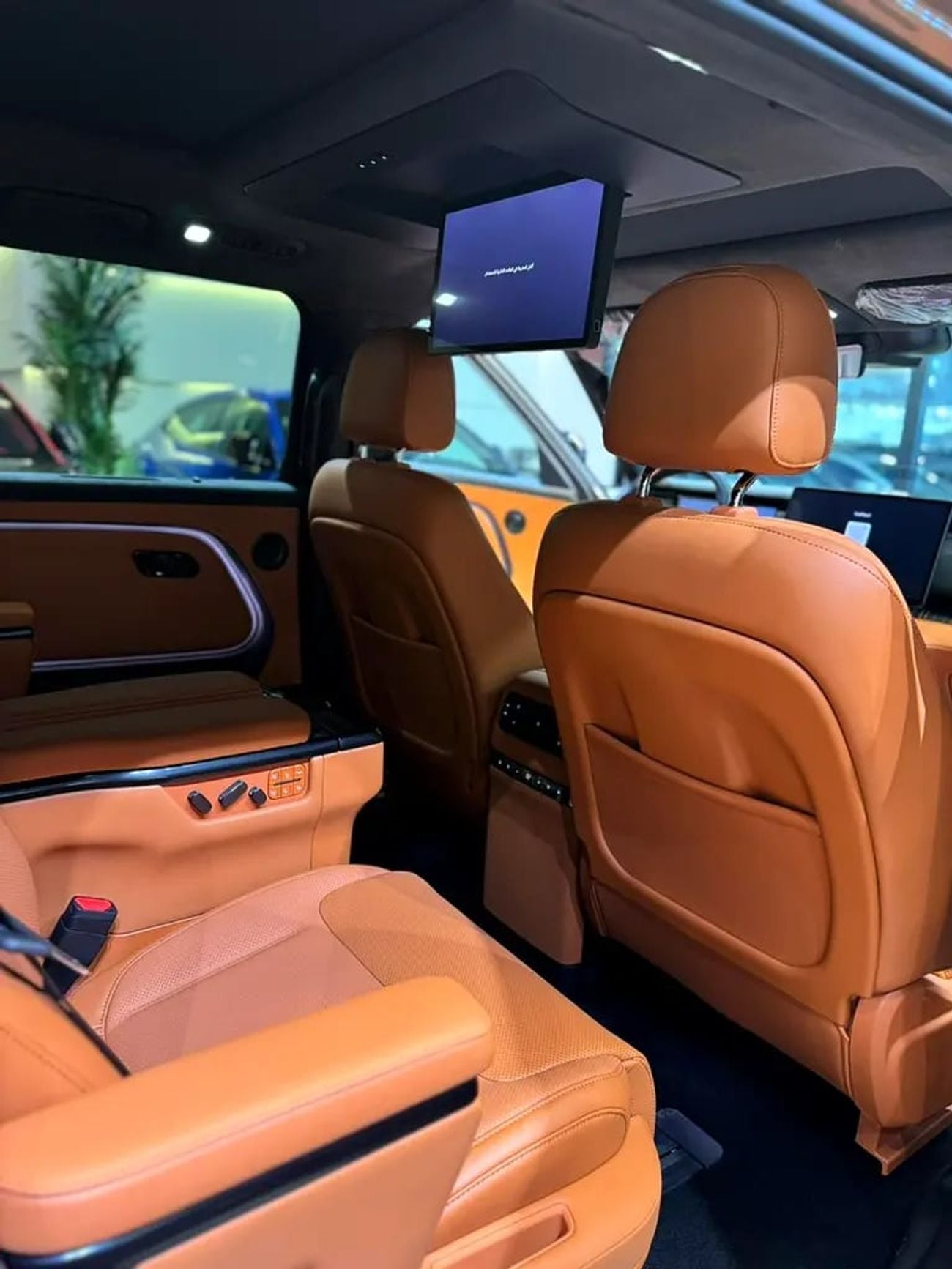روكس أداماس فيرست كلاس 7 SEATER