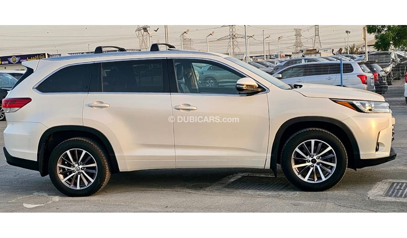 تويوتا هايلاندر 2017 TOYOTA HIGHLANDER  XLE AWD - 3.5L V6 - CANADIAN SPECS  - 7 Seater / EXPORT ONLY