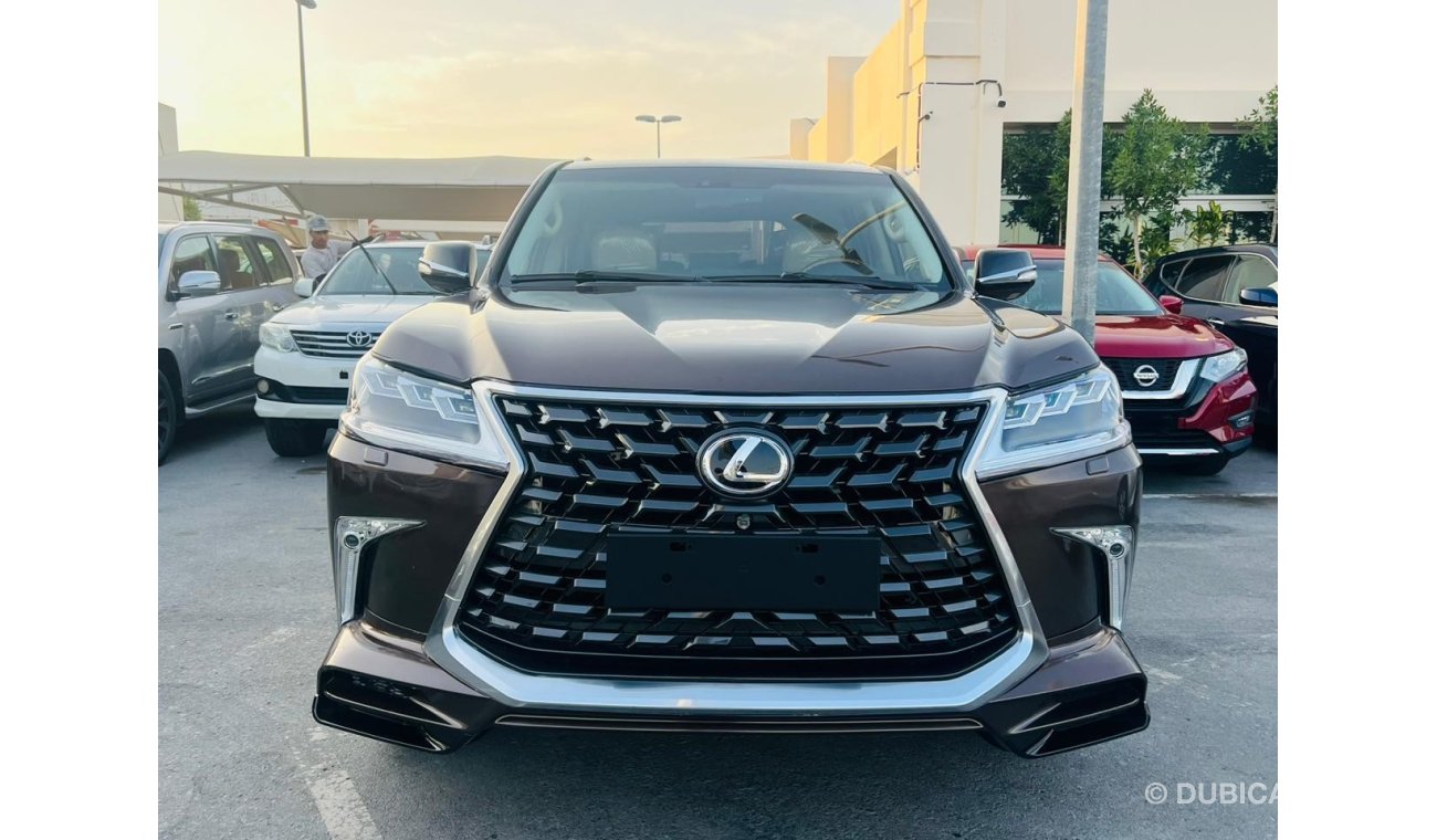 Lexus LX570