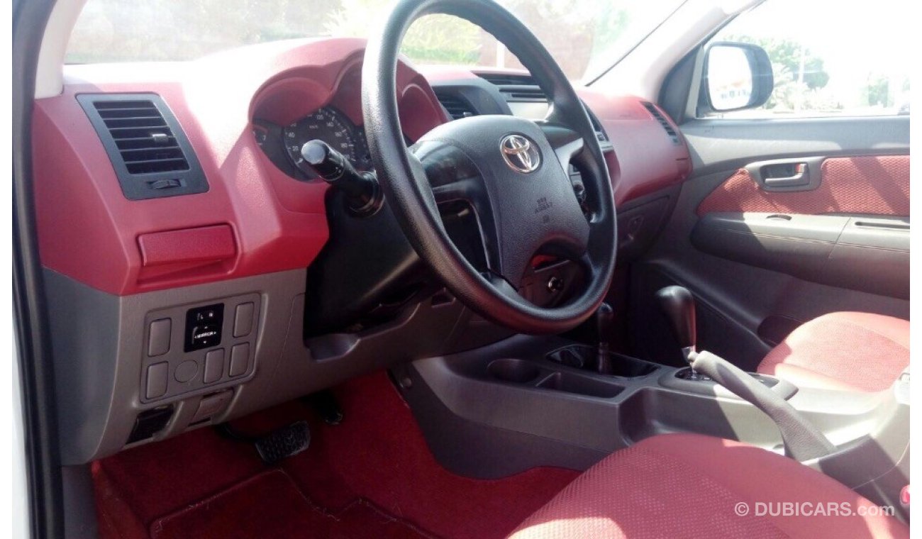 Toyota Hilux 2015 automatic