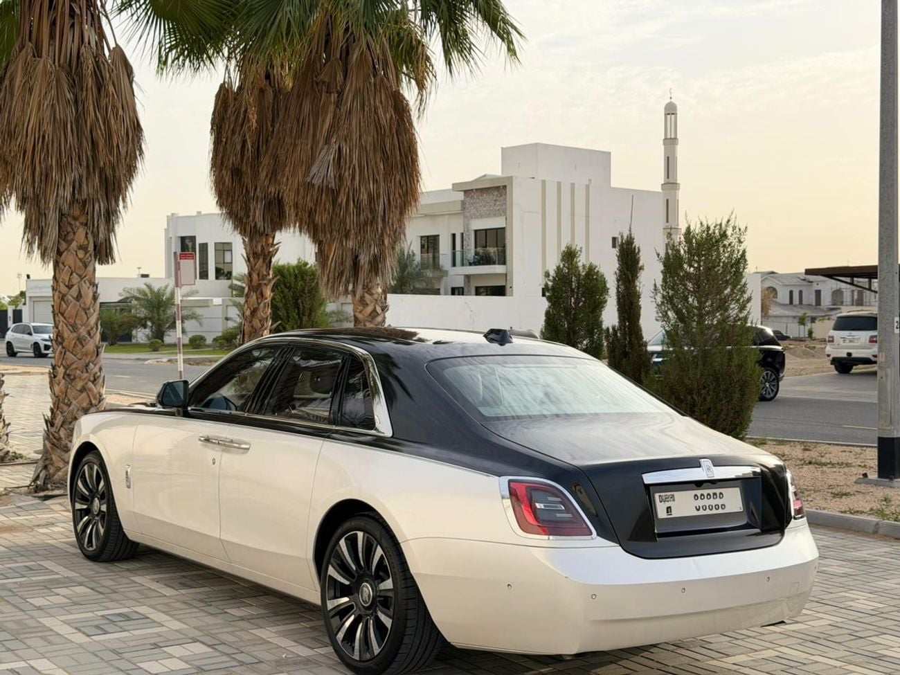 Rolls-Royce Ghost 6.75T Extended Wheelbase