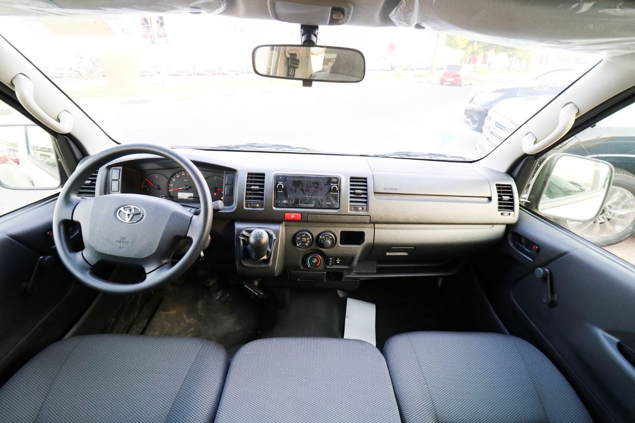Toyota Hiace Toyota Hiace Commuter Van 2026 | Petrol 2.7L | Best Export Price |