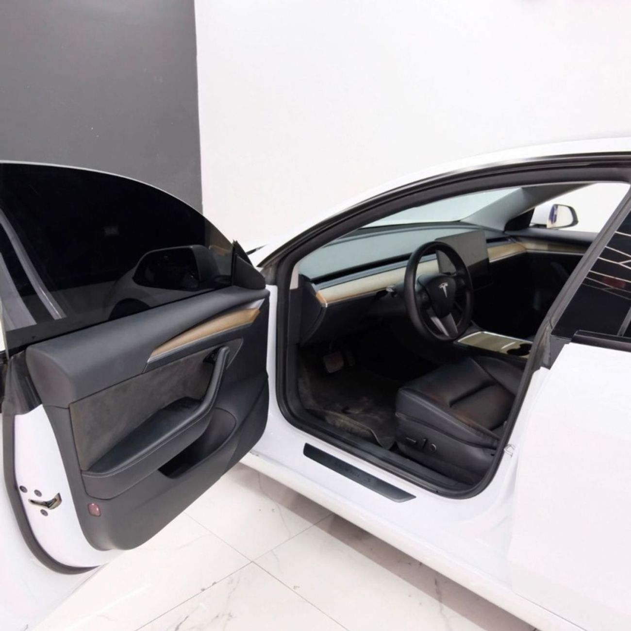 Tesla Model 3 Performance (AWD) Tesla Model 3 Performance 2023 AWD | Under Tesla Warranty | GCC Specs