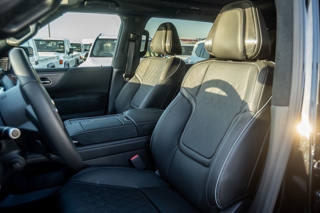 Infiniti QX80 Autograph Captain Chairs 3.5L