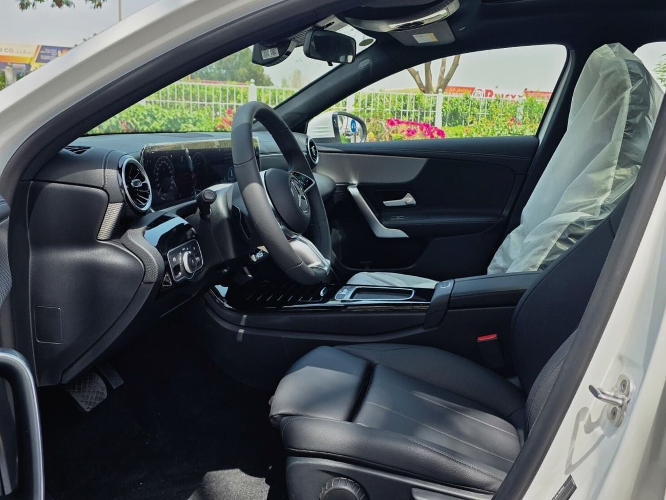مرسيدس بنز A 180 Sedan 1.4 L