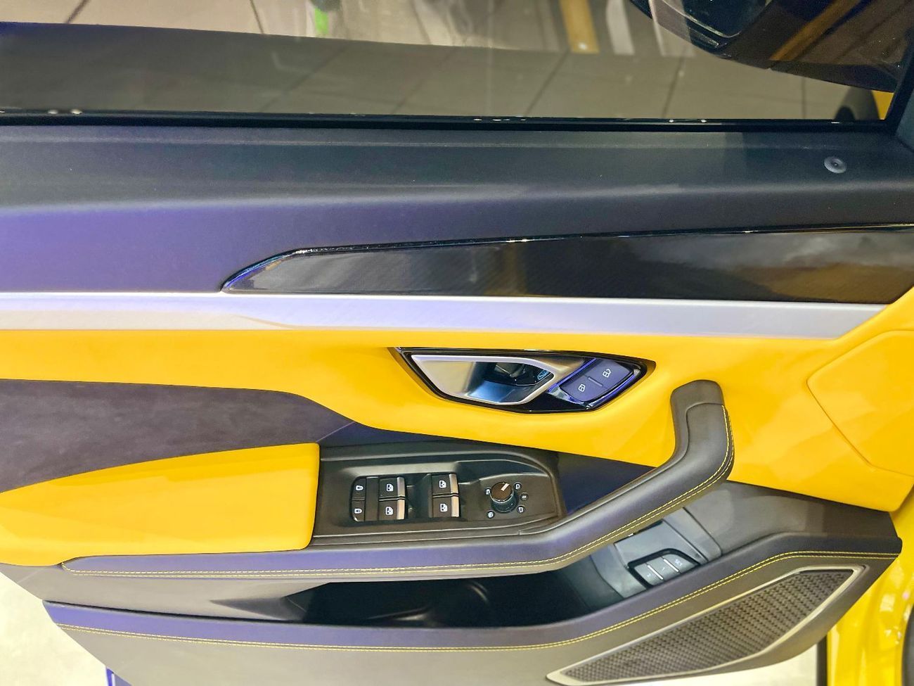 Lamborghini Urus 2022 LAMBOGHINI URUS GREAT COND KOREAN SPEC STD 4.0T V8 EXPORT