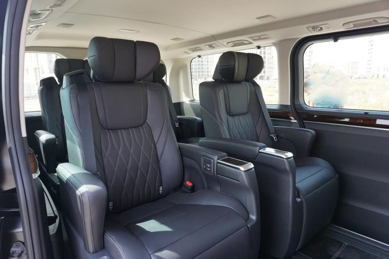 تويوتا جرافينا NEW TOYOTA GRANVIA 3.5L PREMIUM A/T 2025