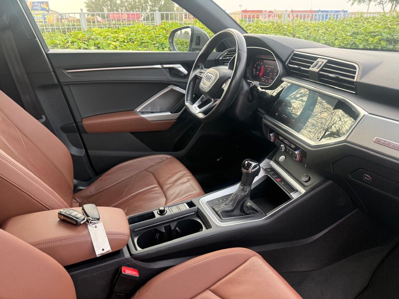 أودي Q3 40 TFSI S Line 2.0L FWD