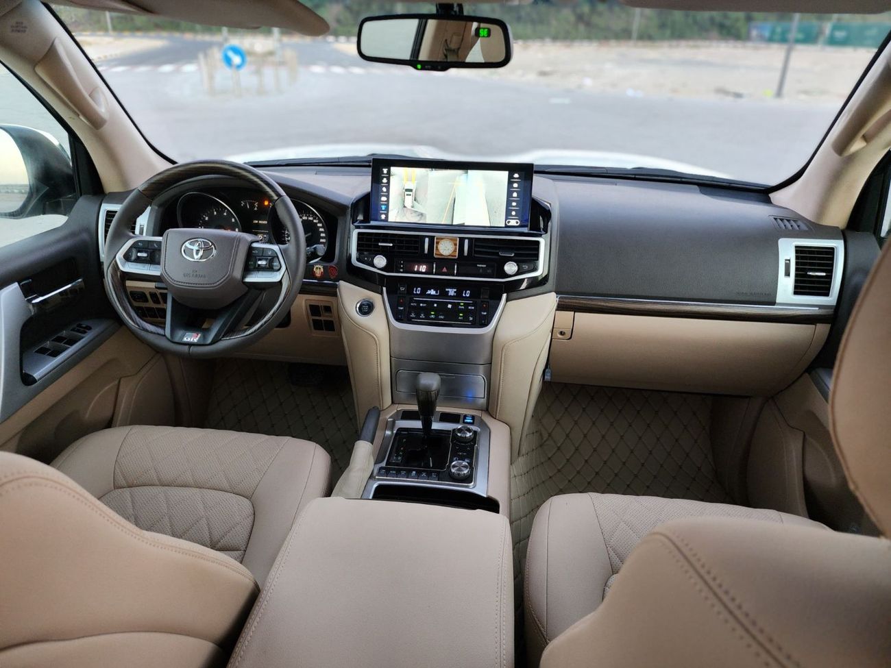 Toyota Land Cruiser VX.R V8 upgrade 2023