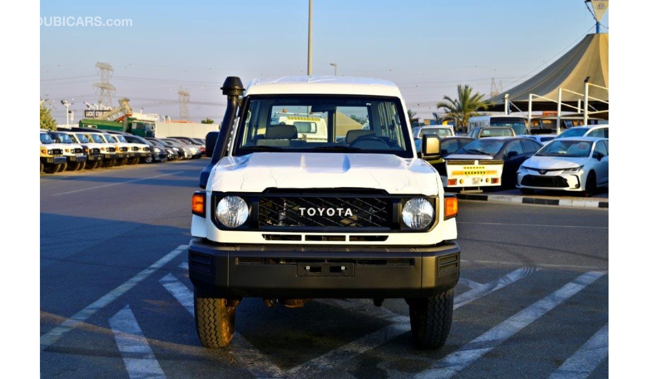 تويوتا لاند كروزر هارد توب 2024 Model Toyota Land Cruiser 78 Hard Top V6 4.0L Petrol 4WD 9 Seater Automatic