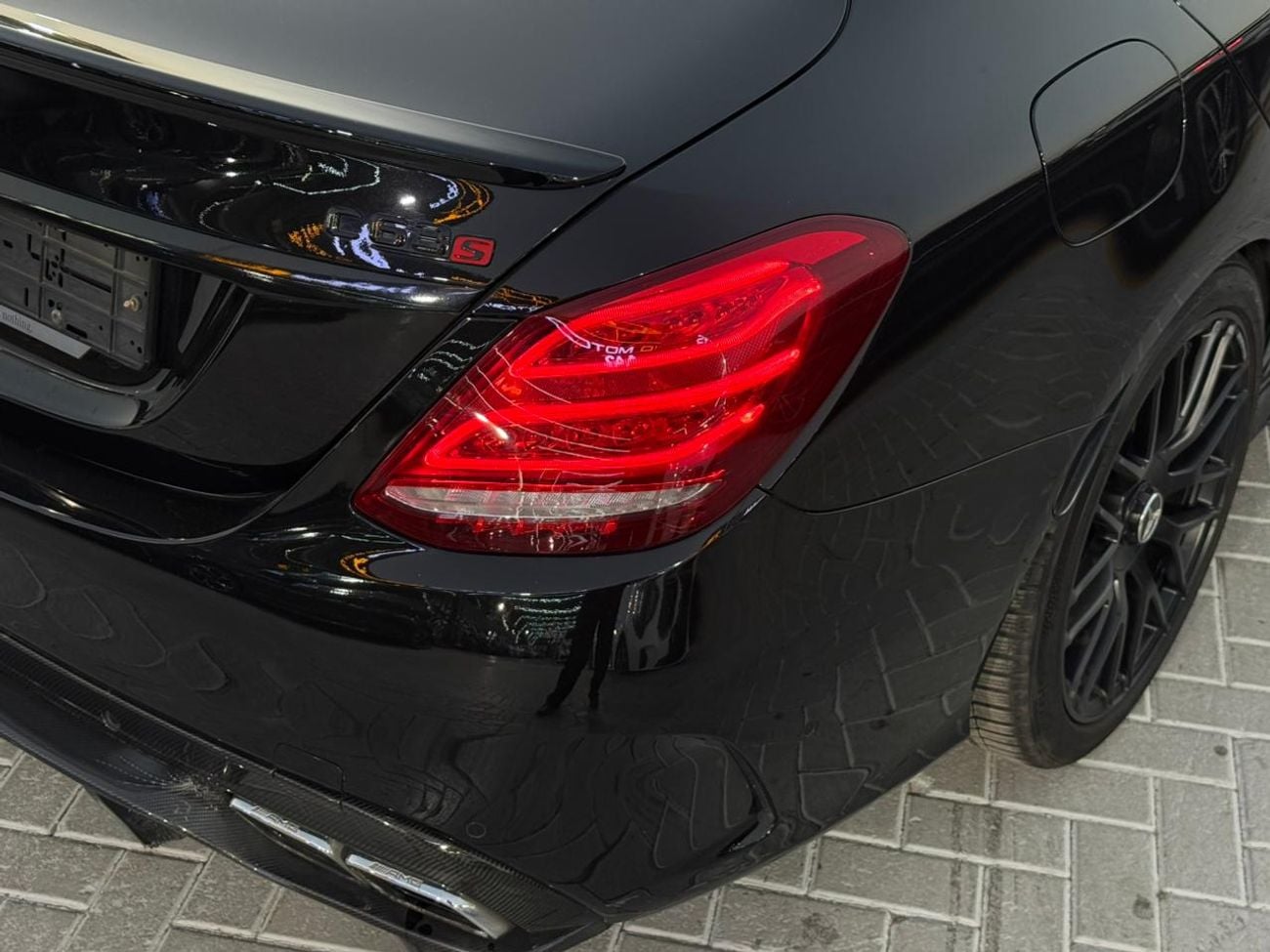 مرسيدس بنز C 63 AMG STD