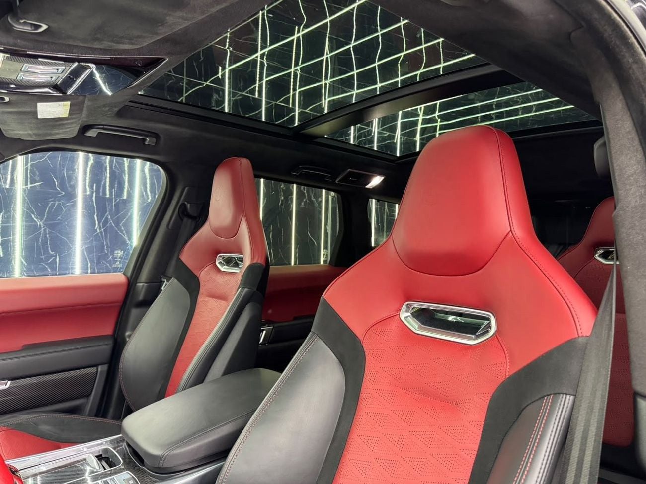 لاند روفر رينج روفر سبورت SVR 2018 Range Rover Sport SVR | GCC