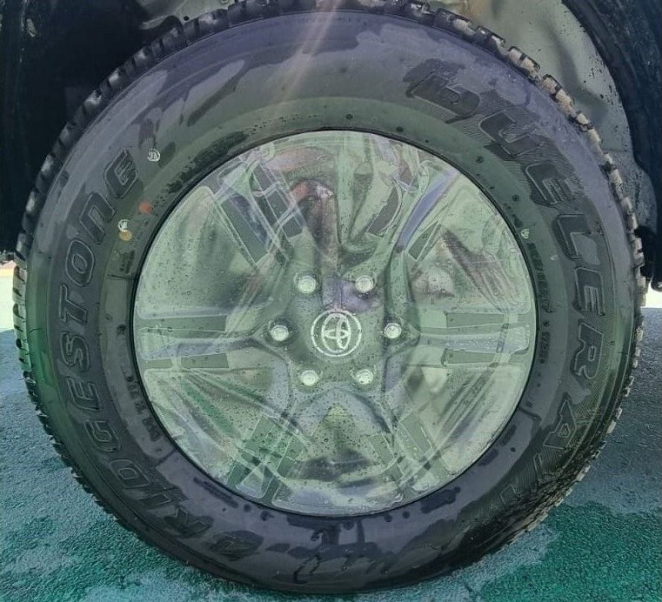 تويوتا هيلوكس petrol 2.7  4x4 2023