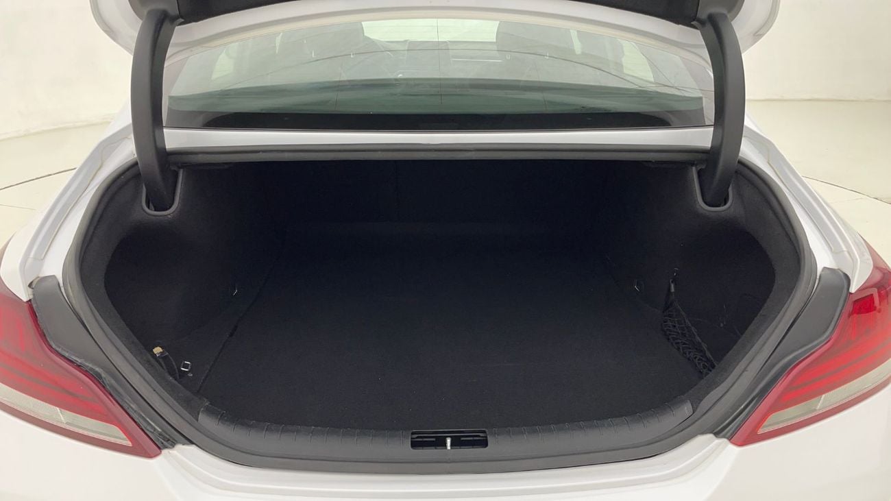 Genesis G70 Premium 2.0L AWD 2L 2018 | 0 DP | 950/Month | 30 Day Return | Service History