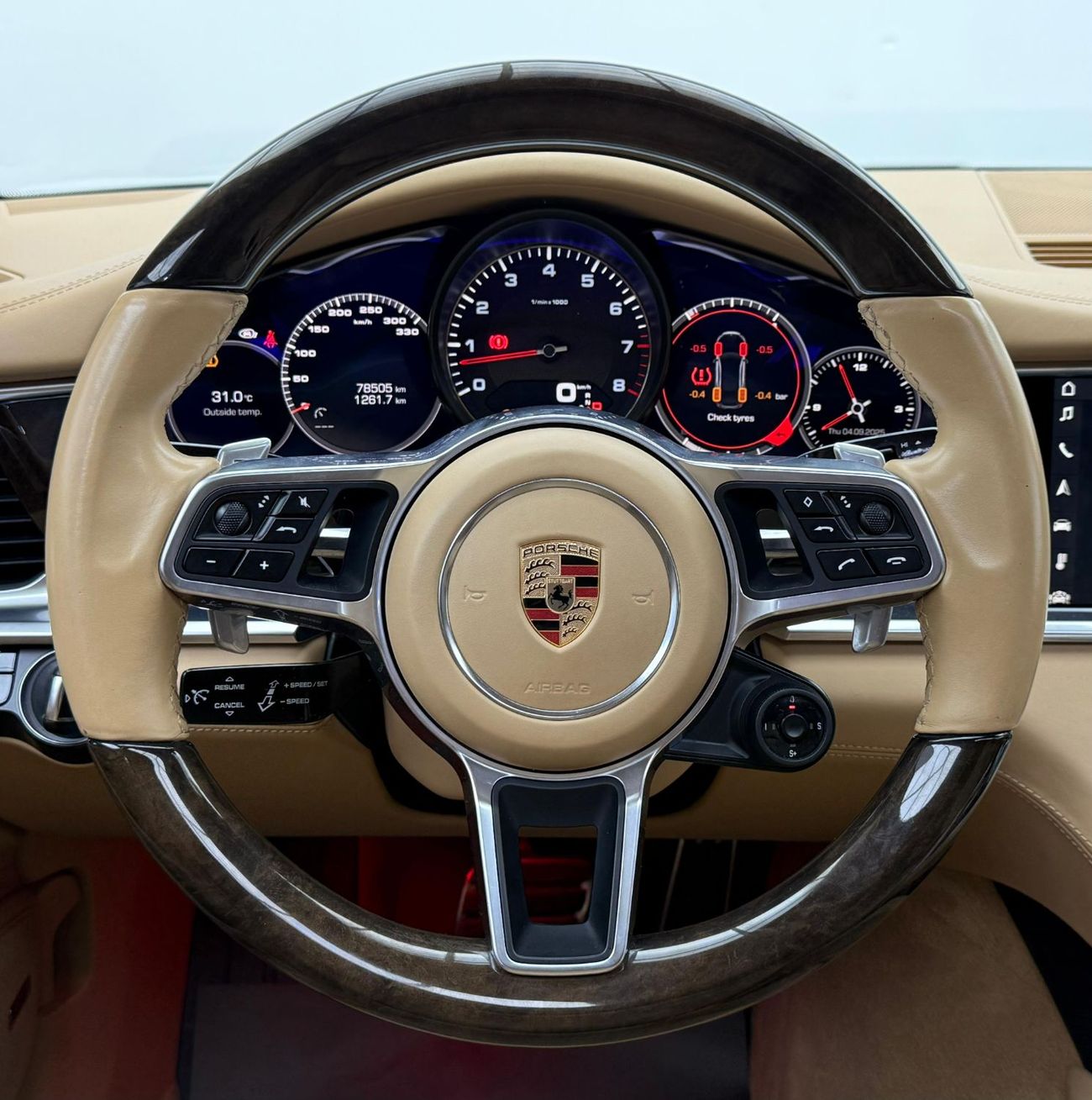 Porsche Panamera 4S 3.0L (434 HP) 2017 Porsche Panamera 4S, Porsche Full Service History, Excellent Condition, GCC