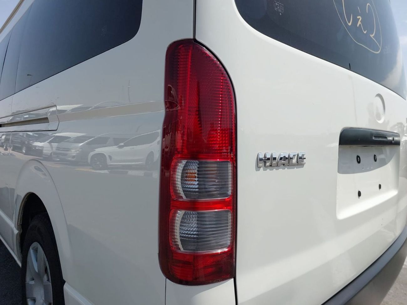 Toyota Hiace TOYOTA HIACE COMMUTER VAN RHD 2019 MODEL 2.7 L PETROL AUTOMATIC(PM06241)