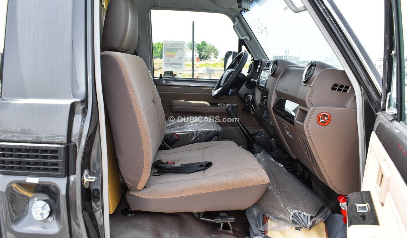 Toyota Land Cruiser Pick Up 4.0L V6 Petrol Single Cabin  M/T