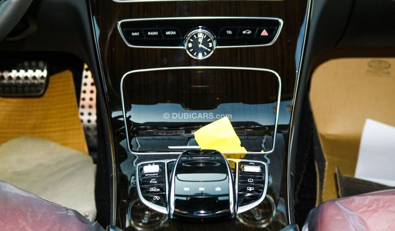 Mercedes-Benz C 200 (NEW YEAR OFFERS) MERCEDES BENZ C200  2020 ZERO GCC ...SPICIAL PRICE