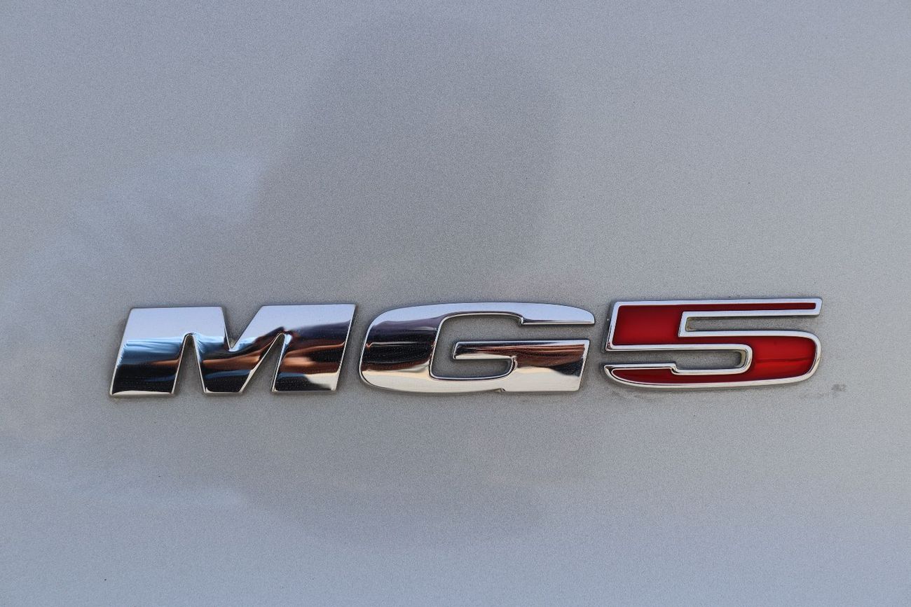 أم جي 5 خالية من الحوادث - خليجي - ام جي 5 - بحالة ممتازة من الداخل والخارج