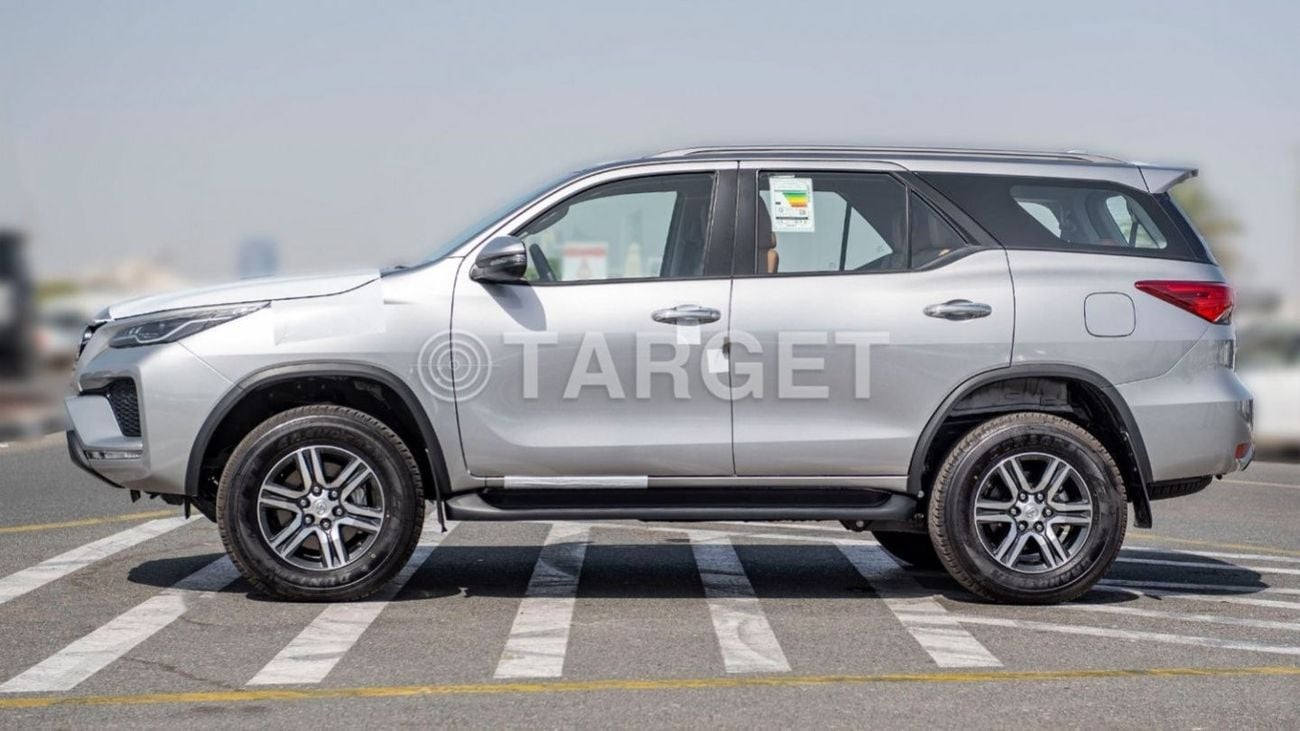 تويوتا فورتونر FORTUNER 2.7L 4WD