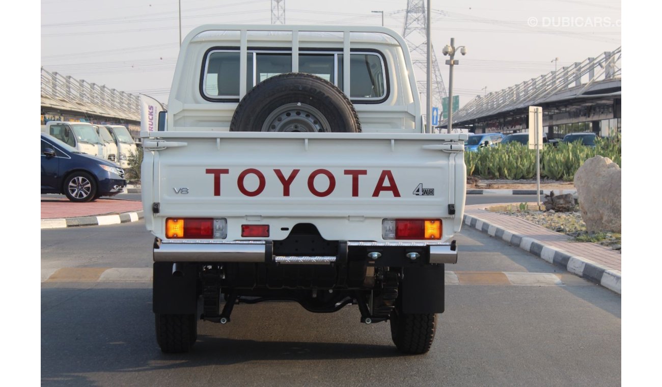 Toyota Land Cruiser Pick Up 4.5L Diesel Double Cabin 2021 available only for export