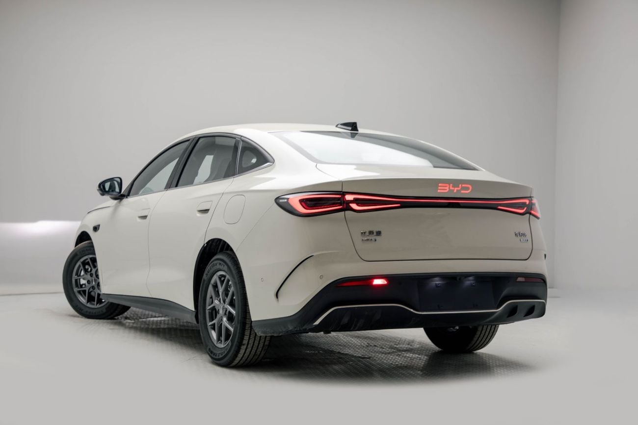 BYD Seal 06 DM-i ID Luxury 1.5L - Warm Tea Grey Inside Grey | Export Only