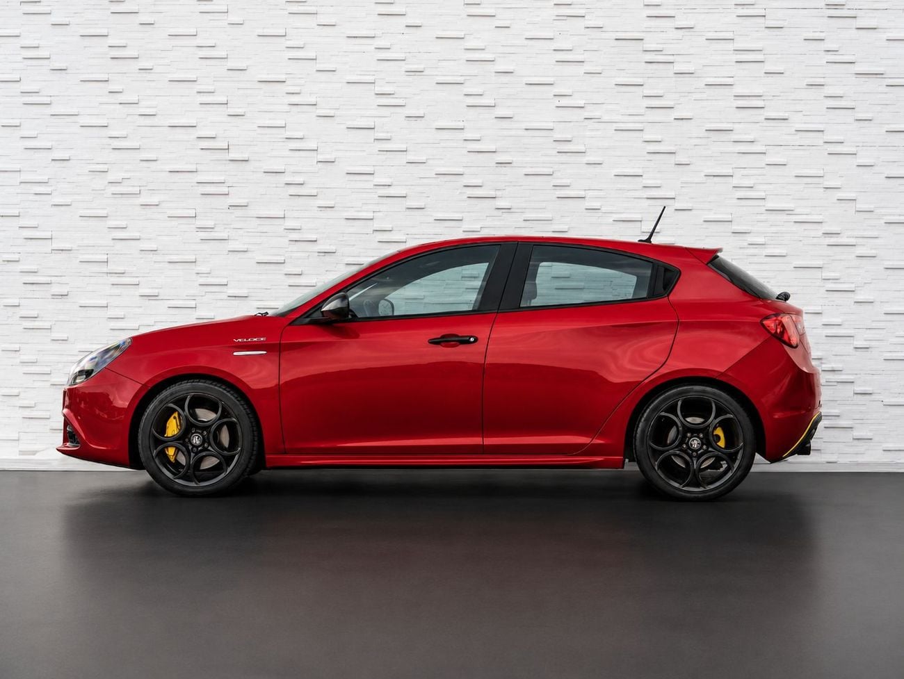 ألفا روميو جوليتا Veloce