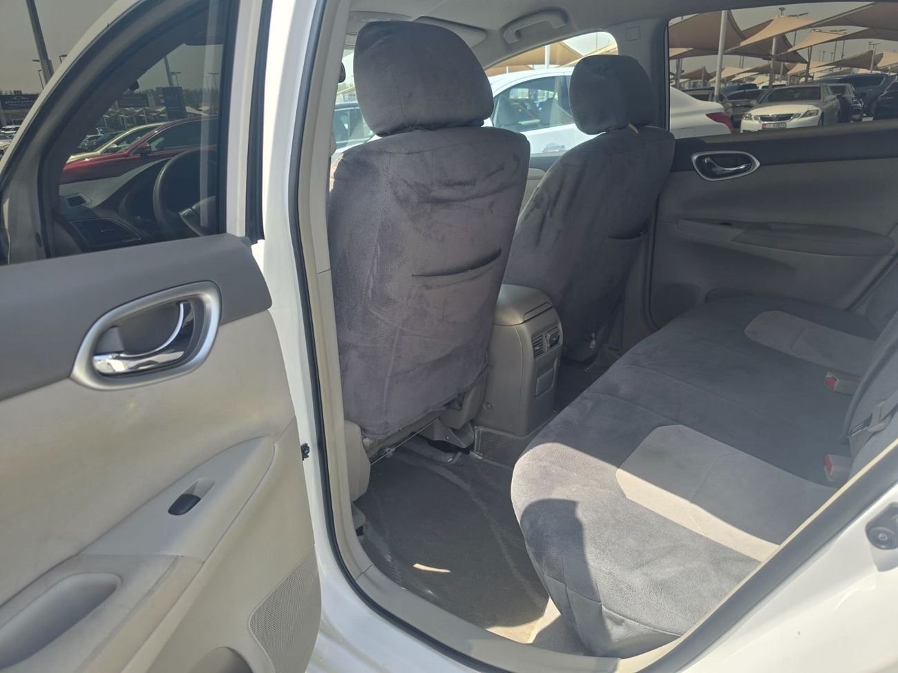 نيسان سنترا SV