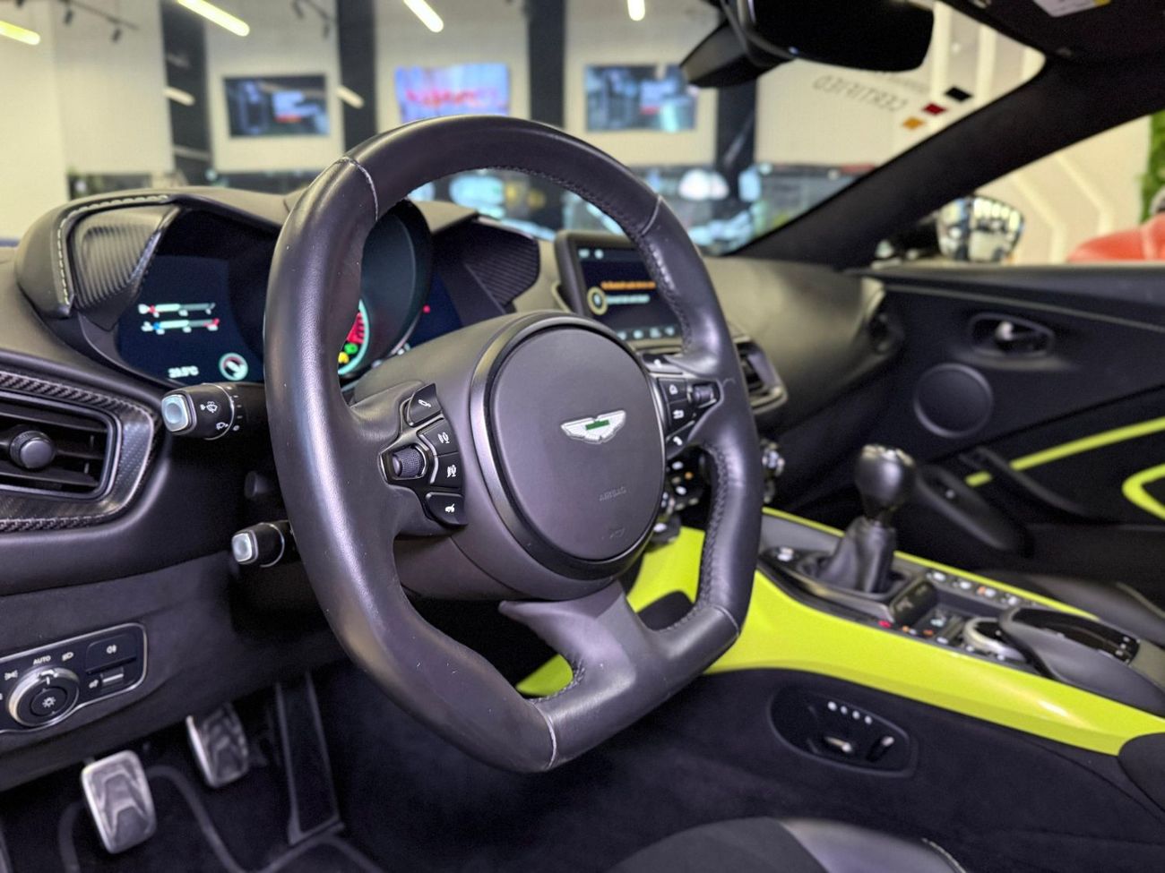 أستون مارتن فانتيج AMR 4.0L